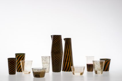 verres rayés bruns et noirs
